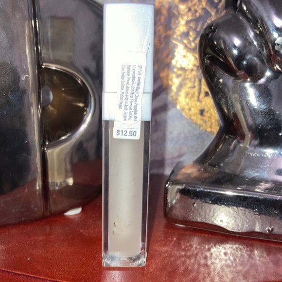 Lip plumper - Picture 2 of 2